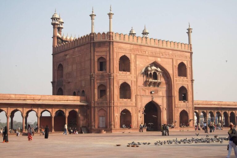 வக்ஃப் சட்ட திருத்தத்தின் பின்னணி